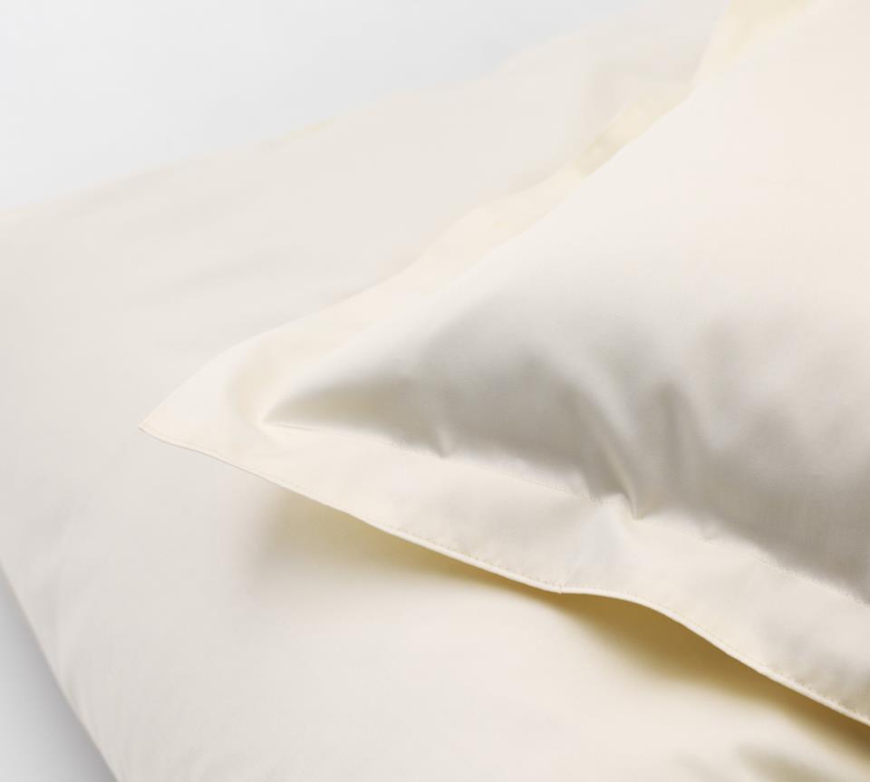 DUX beddengoed satijn effen beige